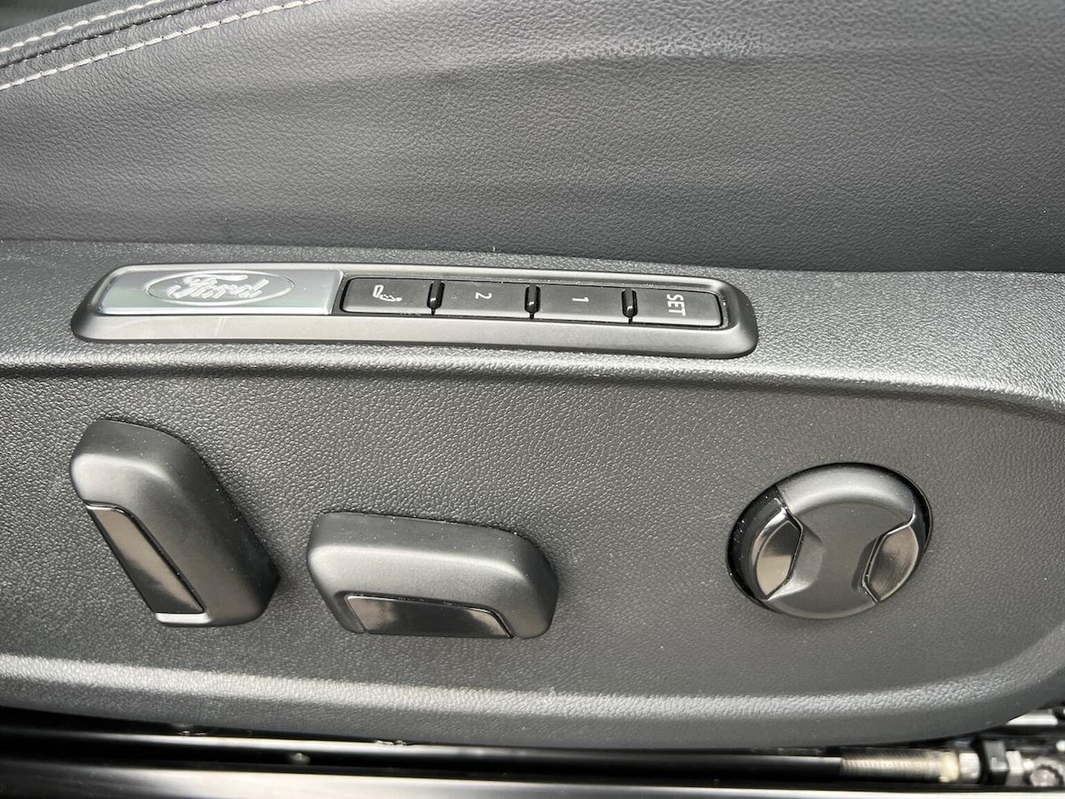 Used Ford Explorer 2025 for sale - 76860028: Photo 43