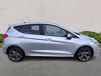 Used Ford Fiesta 2020 for sale - 75437548: Photo