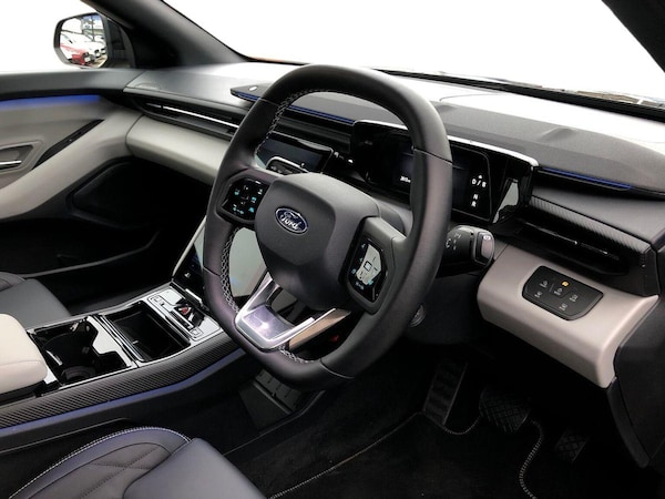Used Ford Explorer 2024 for sale - 75437920: Photo 15