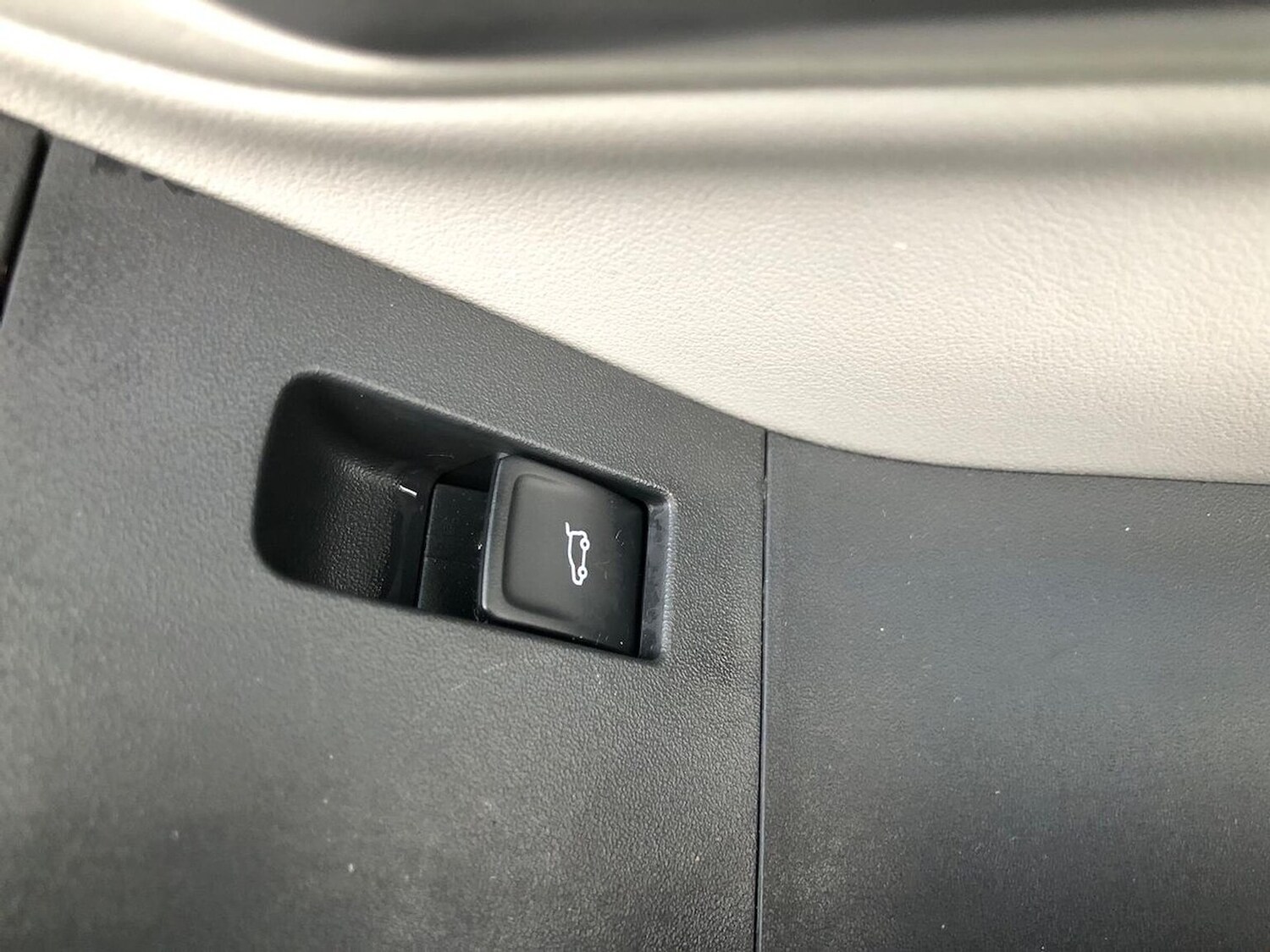 Used Ford Explorer 2024 for sale - 75437920: Photo 36