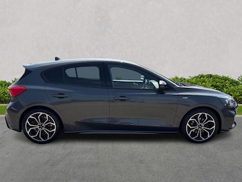 Used Ford Focus 2020 for sale - 78992536: Photo