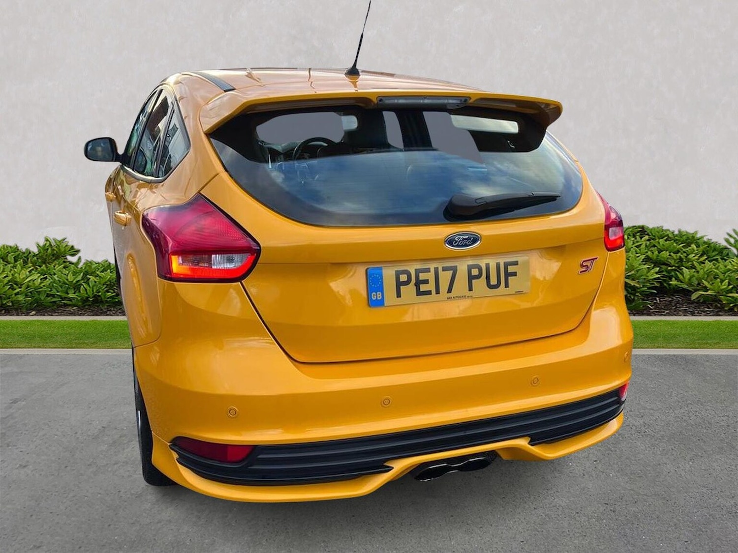 Used Ford Focus 2017 for sale - 76693403: Photo 2