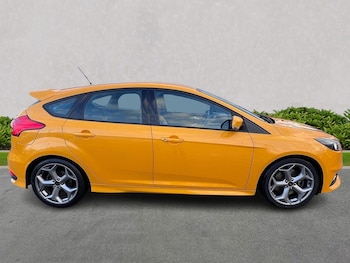 Used Ford Focus 2017 for sale - 76693403: Photo