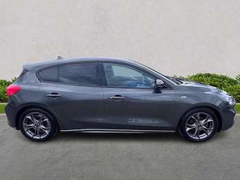 Used Ford Focus 2021 for sale - 78653634: Photo