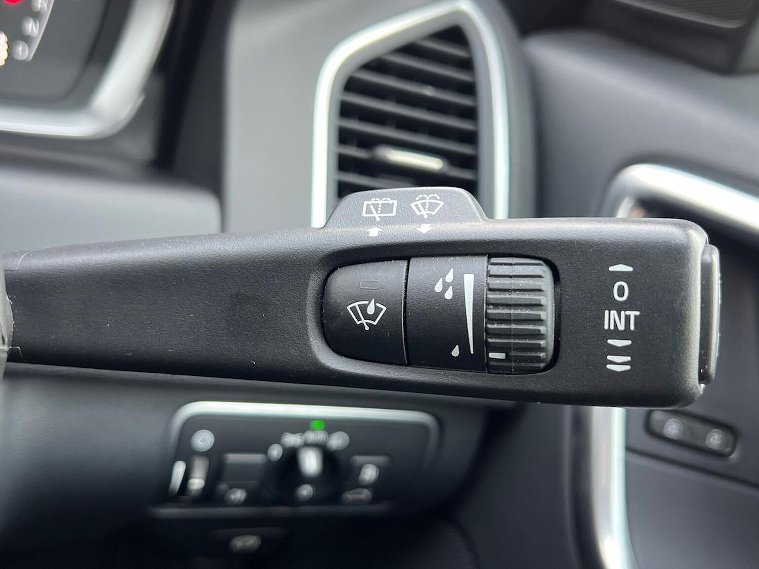 Used Volvo XC60 2016 for sale - 77729959: Photo 29