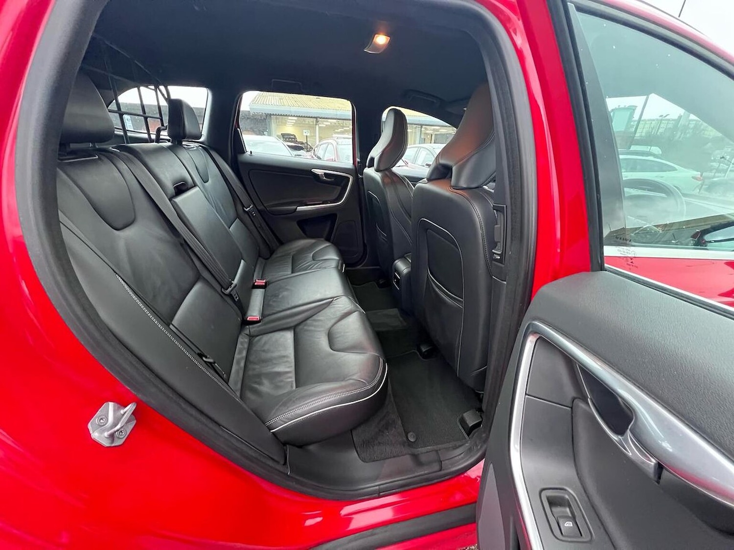 Used Volvo XC60 2016 for sale - 77729959: Photo 33