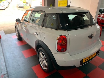 Used MINI Countryman 2011 for sale - 75528564: Photo