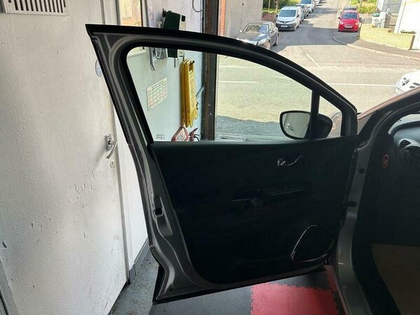 Used Renault Captur 2016 for sale - 75336558: Photo 14