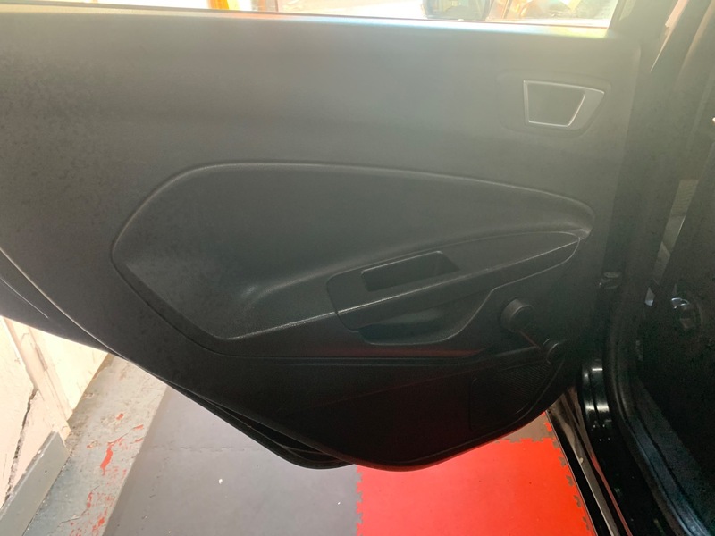 Used Ford Fiesta 2013 for sale - 76631126: Photo 17