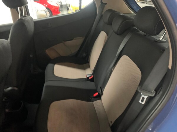 Used Hyundai i10 2016 for sale - 76163758: Photo 18