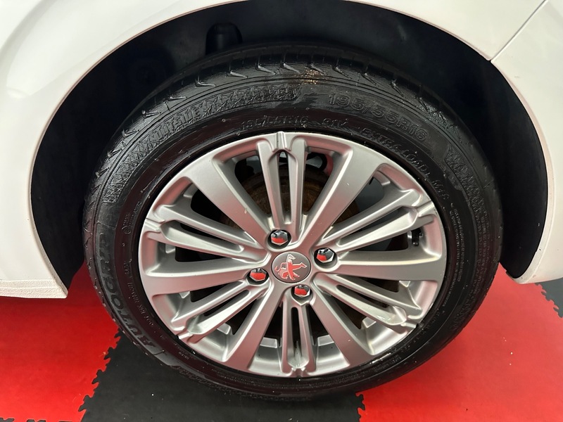Used Peugeot 208 2015 for sale - 77056514: Photo 10