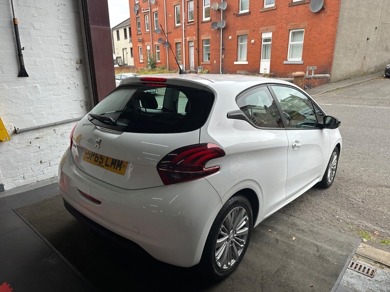 Used Peugeot 208 2015 for sale - 77056514: Photo 27