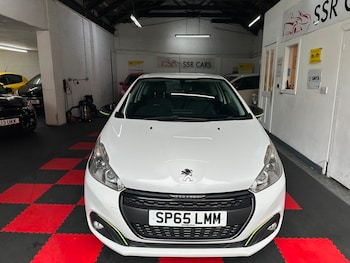 Used Peugeot 208 2015 for sale - 77056514: Photo