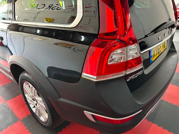 Used Volvo XC70 2015 for sale - 76250250: Photo 13