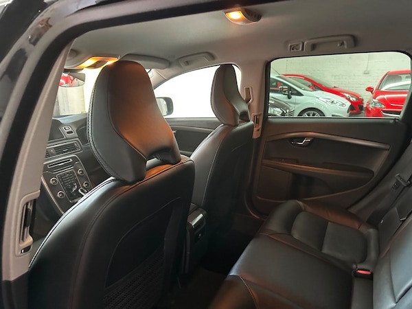 Used Volvo XC70 2015 for sale - 76250250: Photo 27