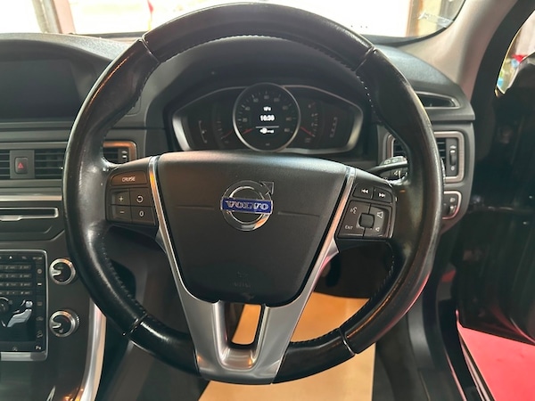Used Volvo XC70 2015 for sale - 76250250: Photo 32