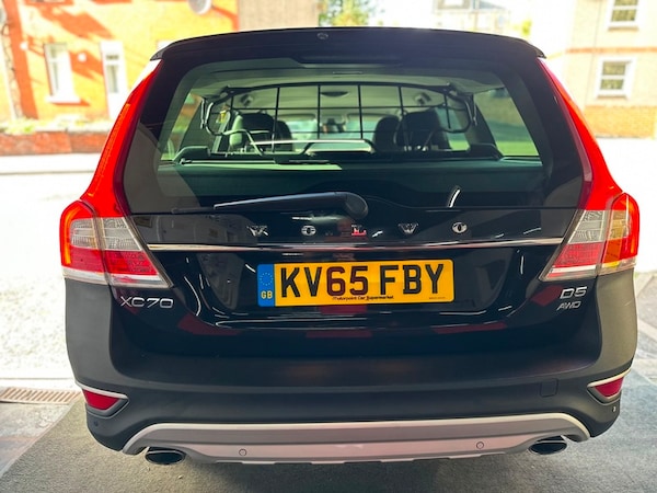 Used Volvo XC70 2015 for sale - 76250250: Photo 45