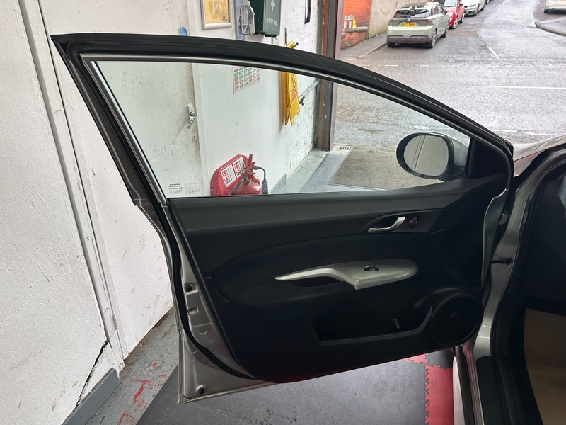 Used Honda Civic 2009 for sale - 77622144: Photo 12