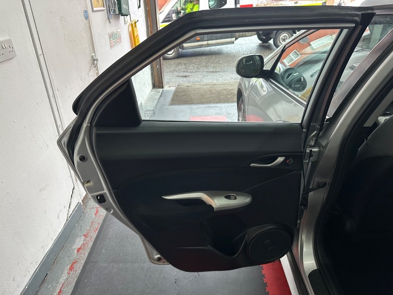 Used Honda Civic 2009 for sale - 77622144: Photo 17