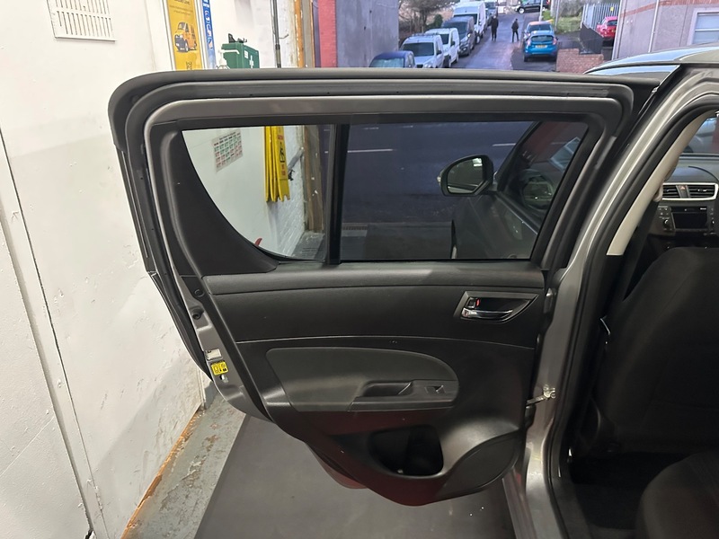 Used Suzuki Swift 2013 for sale - 76910799: Photo 18