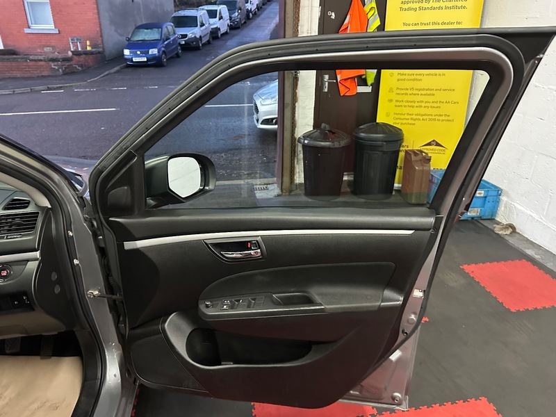 Used Suzuki Swift 2013 for sale - 76910799: Photo 23