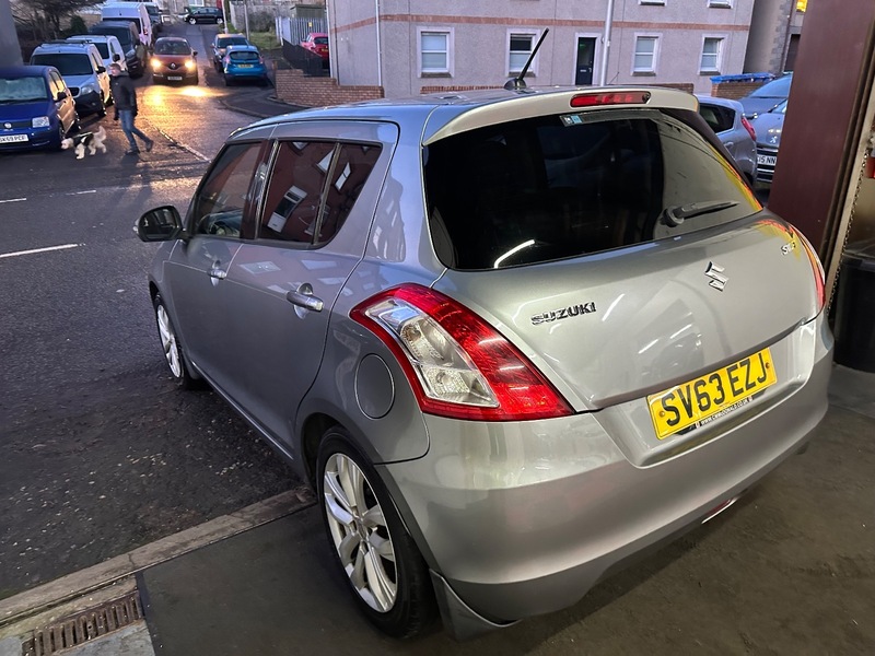 Used Suzuki Swift 2013 for sale - 76910799: Photo 30