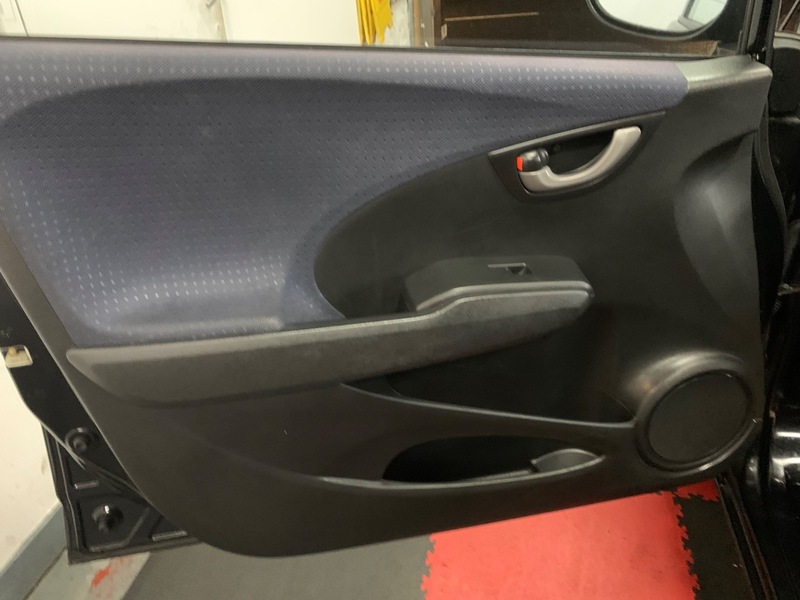 Used Honda Jazz 2010 for sale - 76924082: Photo 15