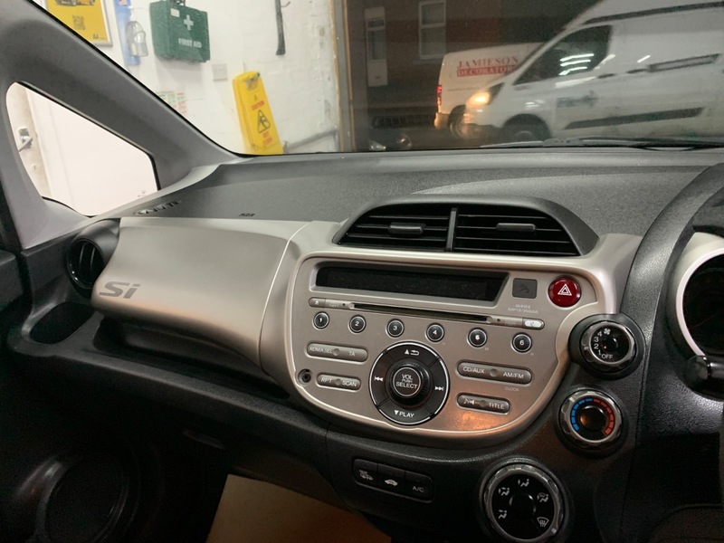 Used Honda Jazz 2010 for sale - 76924082: Photo 24