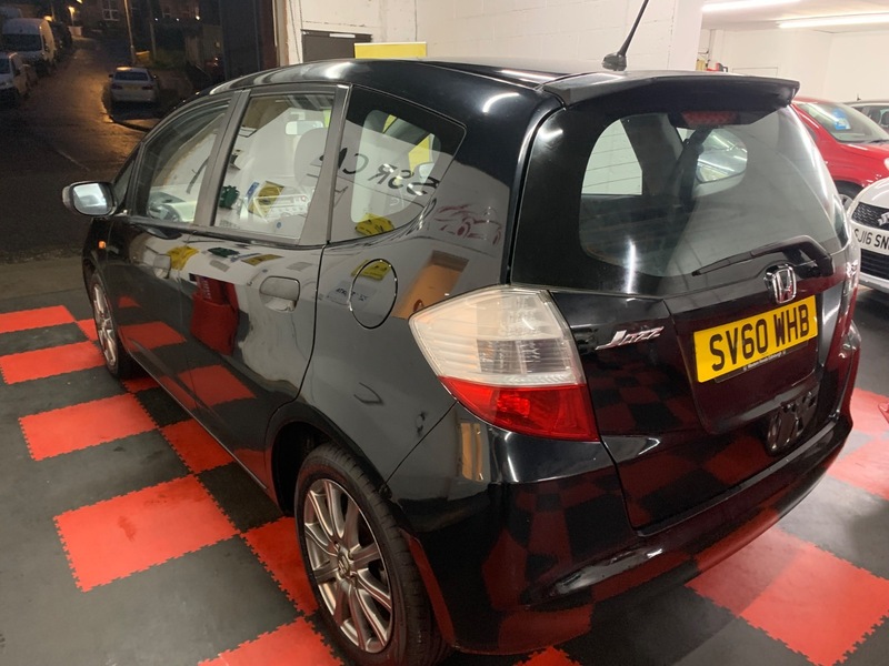 Used Honda Jazz 2010 for sale - 76924082: Photo 5
