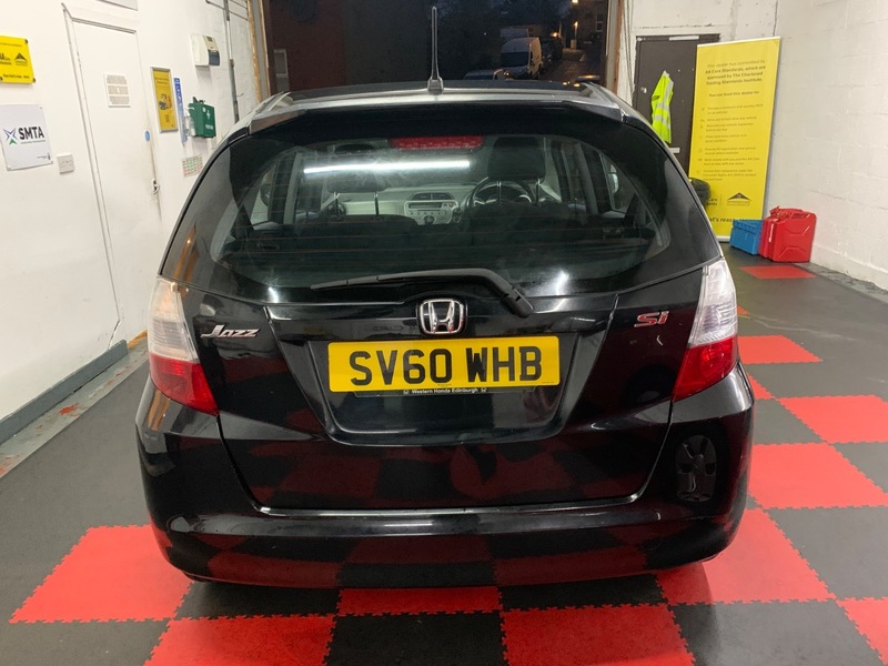 Used Honda Jazz 2010 for sale - 76924082: Photo 6
