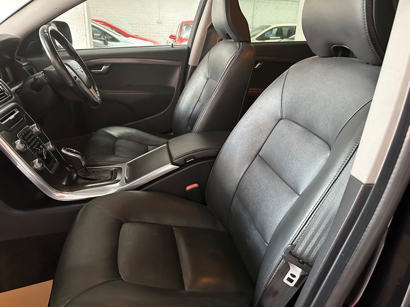 Used Volvo XC70 2015 for sale - 76133109: Photo 25