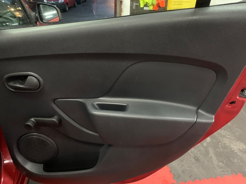 Used Dacia Sandero 2017 for sale - 77107343: Photo 22