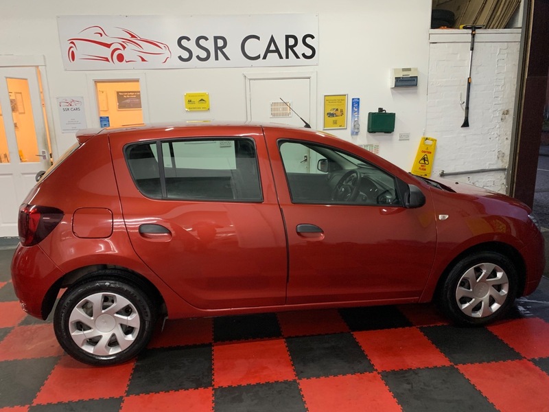 Used Dacia Sandero 2017 for sale - 77107343: Photo 9