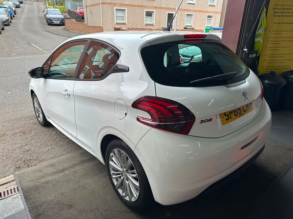 Used Peugeot 208 2015 for sale - 76292263: Photo 25