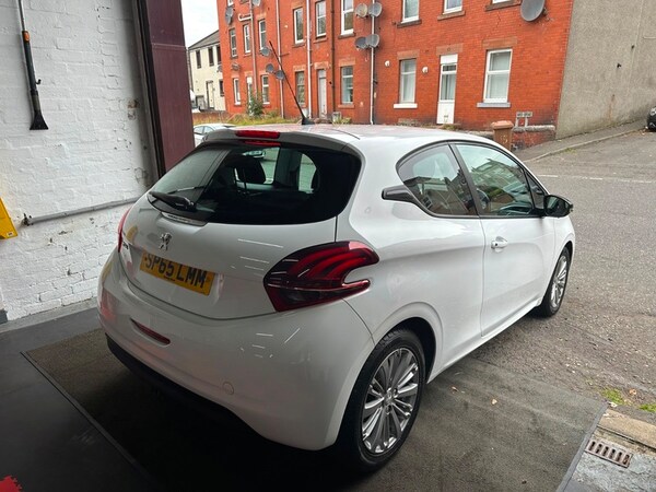 Used Peugeot 208 2015 for sale - 76292263: Photo 27