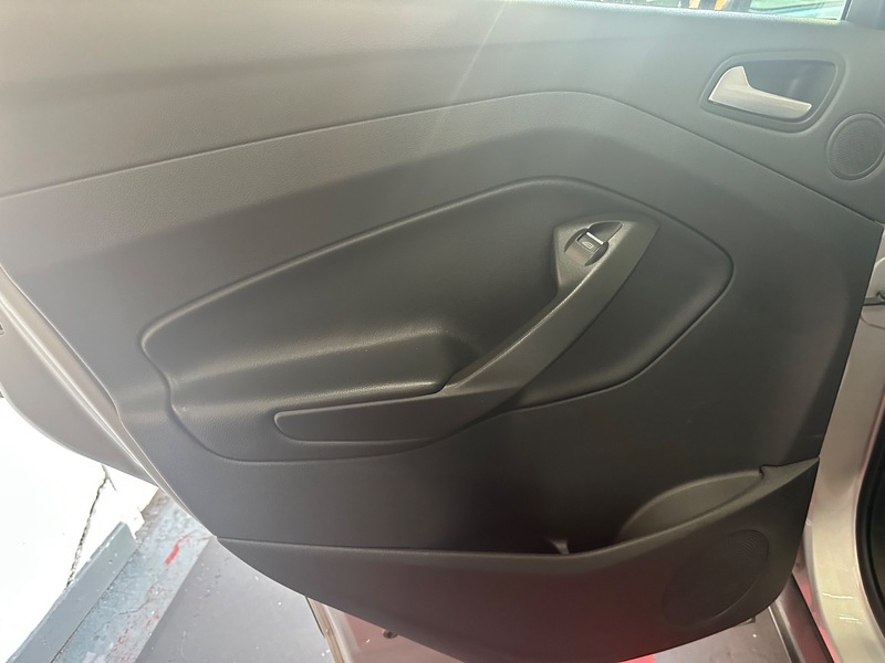 Used Ford Kuga 2014 for sale - 76093089: Photo 16