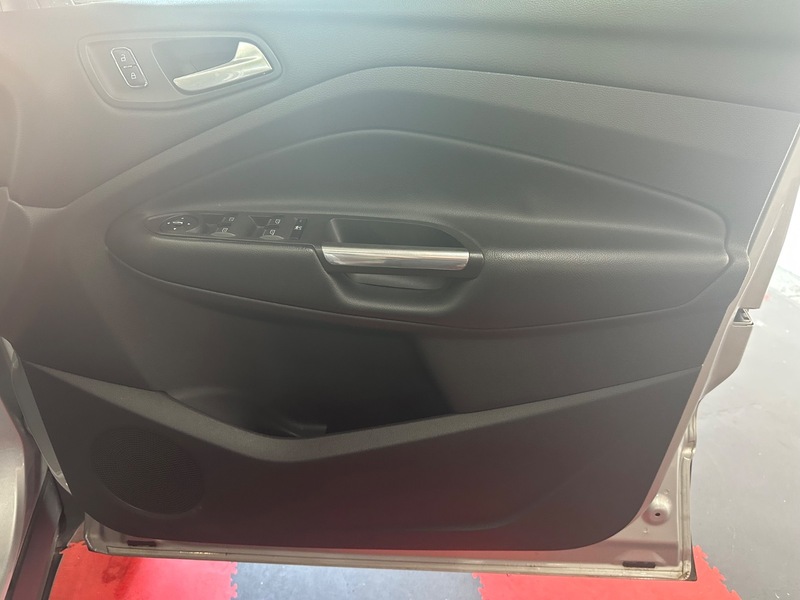 Used Ford Kuga 2014 for sale - 76093089: Photo 21