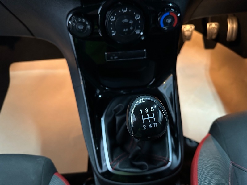 Used Ford Fiesta 2016 for sale - 77129211: Photo 16