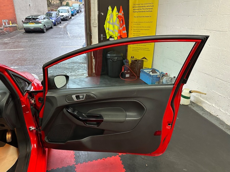 Used Ford Fiesta 2016 for sale - 77129211: Photo 20