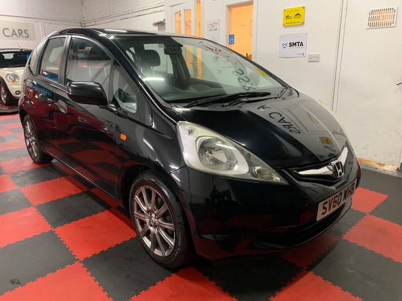 Used Honda Jazz 2010 for sale - 76740896: Photo 2