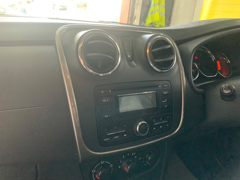 Used Dacia Sandero 2014 for sale - 76009759: Photo 15
