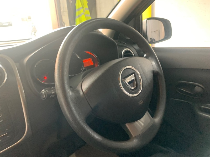 Used Dacia Sandero 2014 for sale - 76009759: Photo 17