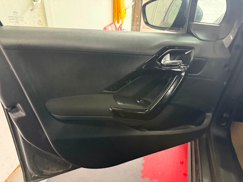 Used Peugeot 208 2018 for sale - 76583012: Photo 17