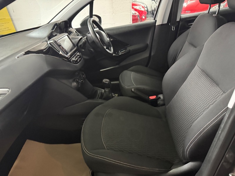 Used Peugeot 208 2018 for sale - 76583012: Photo 18