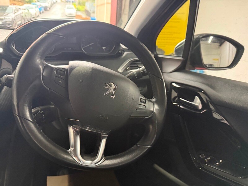 Used Peugeot 208 2018 for sale - 76583012: Photo 21