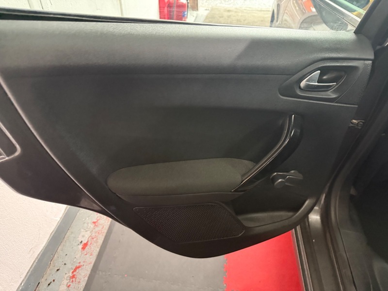 Used Peugeot 208 2018 for sale - 76583012: Photo 22