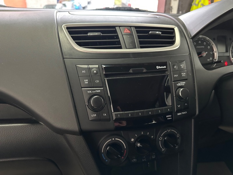 Used Suzuki Swift 2013 for sale - 77342356: Photo 15