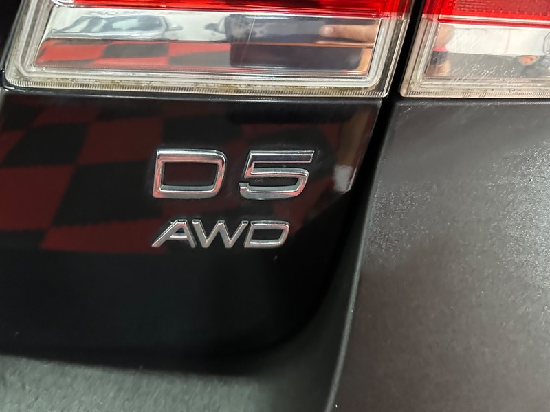 Used Volvo XC70 2015 for sale - 77027732: Photo 16