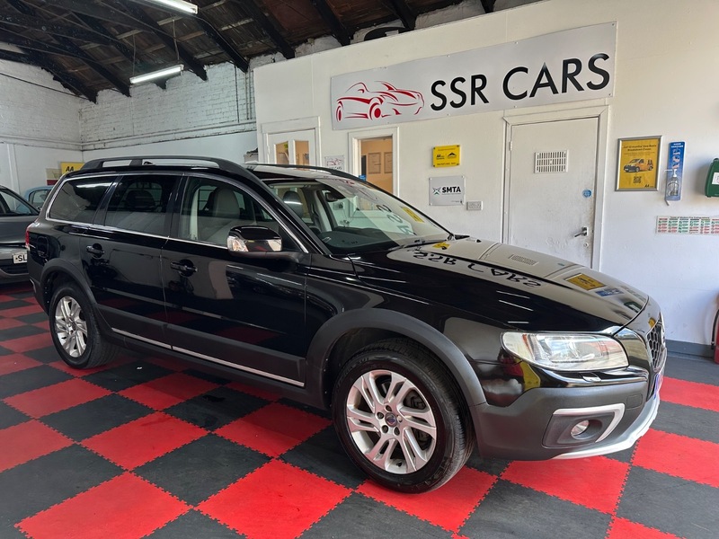 Used Volvo XC70 2015 for sale - 77027732: Photo 2