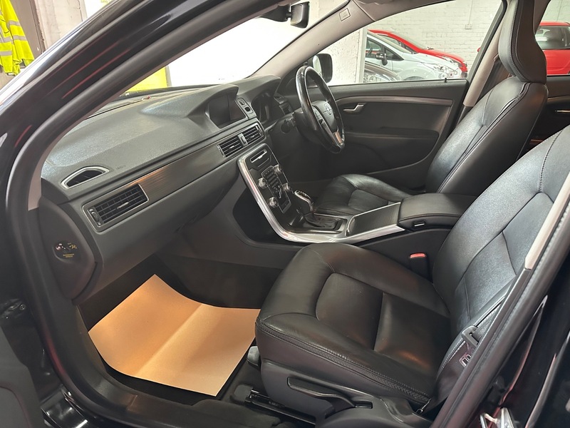 Used Volvo XC70 2015 for sale - 77027732: Photo 20